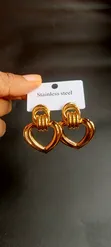 Sarkakiyar 'Yan Kunne ta TS Millinery Mai Ruwan Zinari - 3