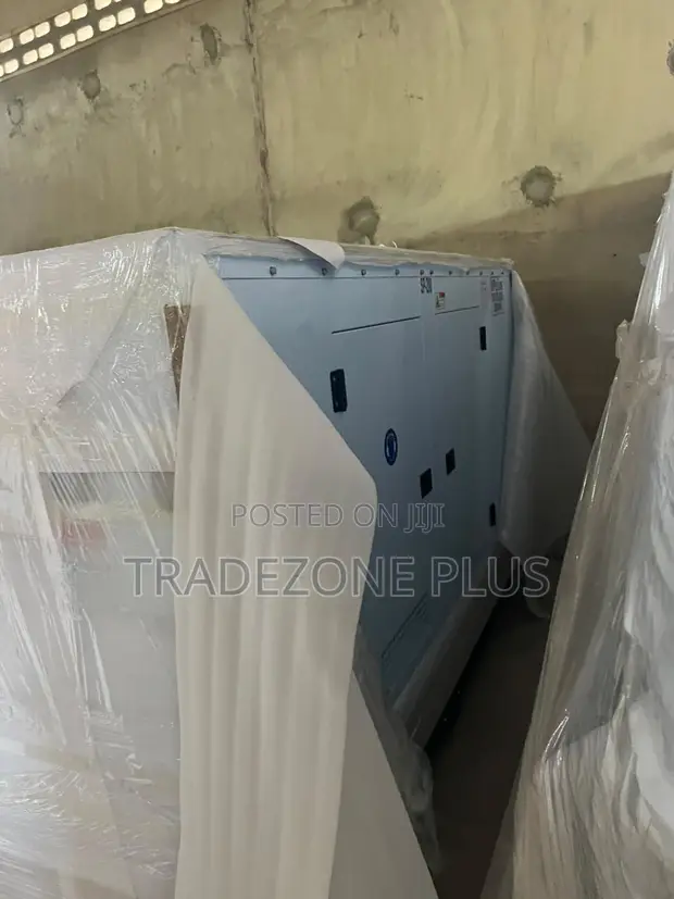 Sabon Perkins 200KVA Jiniyar Da Aka Rufe Da Kyau - 1