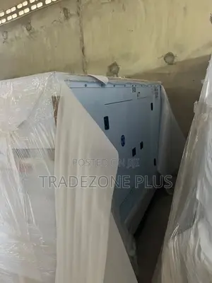 Sabon Perkins 200KVA Jiniyar Da Aka Rufe Da Kyau