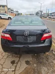 2009 Toyota Camry Base 2.4L Sedan - Baƙi - 1