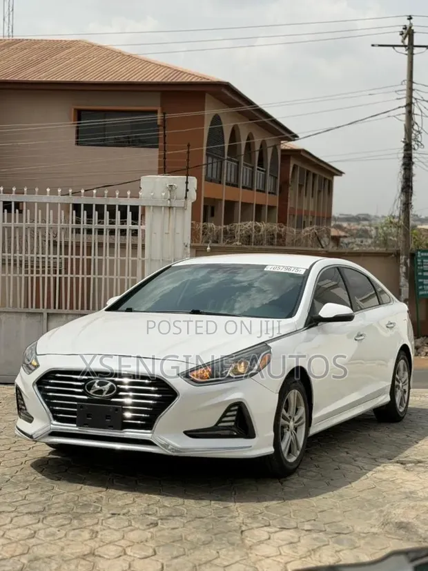 Hyundai Sonata 2018 White - 1