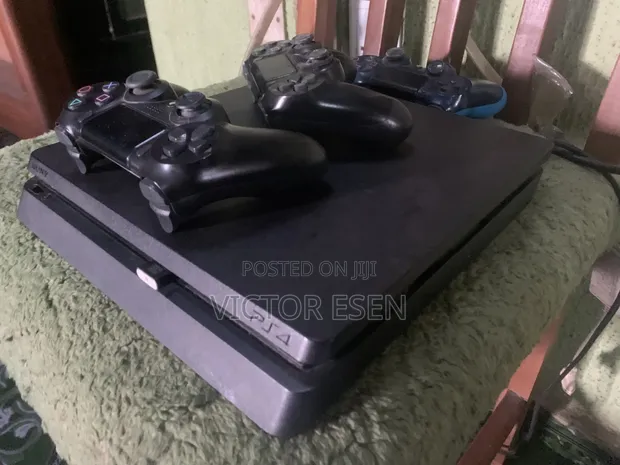 PlayStation 4 Slim (Jailbroken) da Wasanni - 1