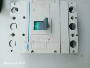Chint 800A 3-Pole Industrial Circuit Breaker