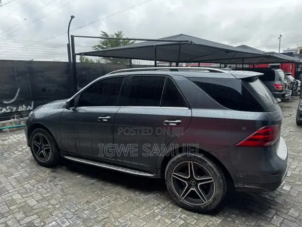 Mercedes-Benz GLE 350 2016 Grey - 1
