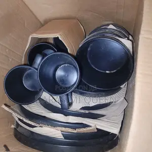 16-Piece Matte Black Ceramic Dinner Set - Service for 4