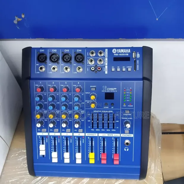 Yamaha PMX-402DUSB 4-Channel Audio Mixer - 1