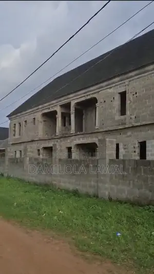 Uncompleted 4-Bedroom Duplex & 2-Bedroom Flats in Ijebu Ode
