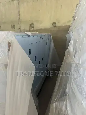 Perkins 200KVA Soundproof Generator