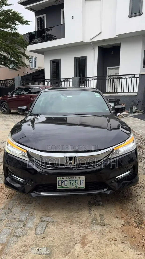 Honda Accord 2016 Black - 1