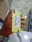 Apple iPhone 11 128GB Yellow - 3