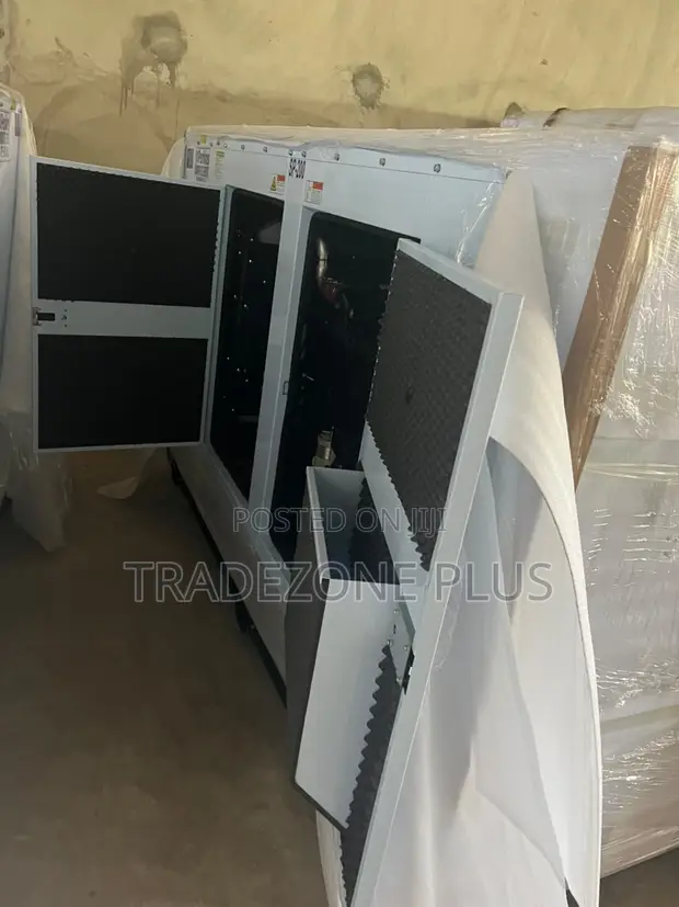200KVA Perkins Soundproof Diesel Generator - 1