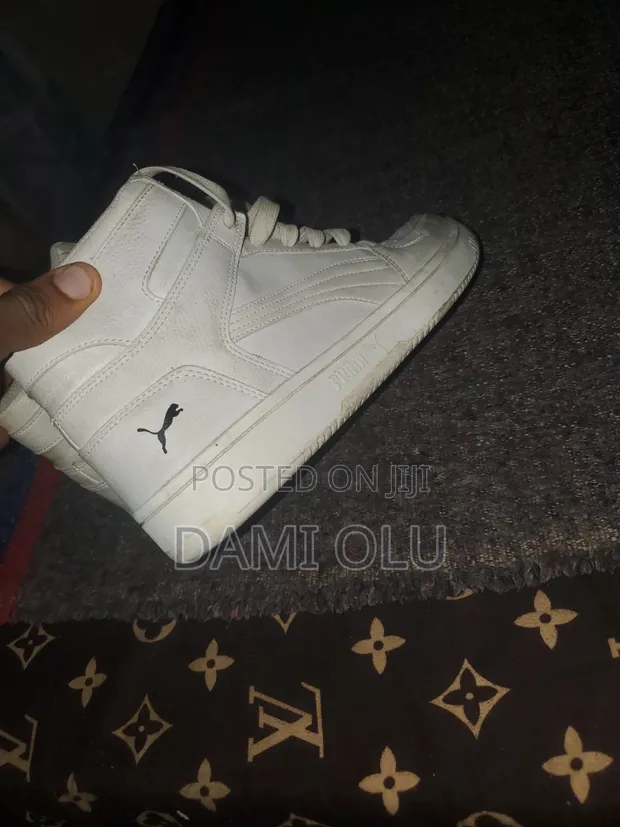 Puma White Leather Casual Sneakers - Size 40 - 1