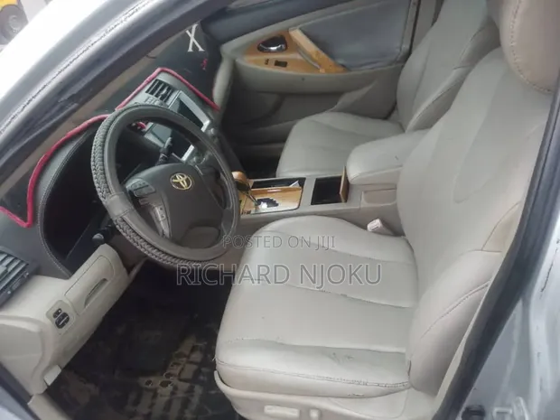 2007 Toyota Camry XLE V6 Sedan - Silver - 1