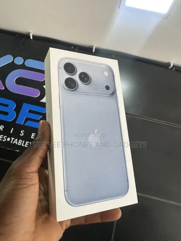 New Apple iPhone 18 Pro Max 256GB Glacier - 1