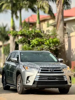 2018 Toyota Highlander XLE - Kai Daga Belgium