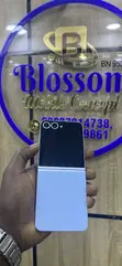 New Samsung Galaxy Z Flip6 256GB Blue - 1
