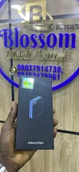 New Samsung Galaxy Z Flip6 256GB Blue - 2