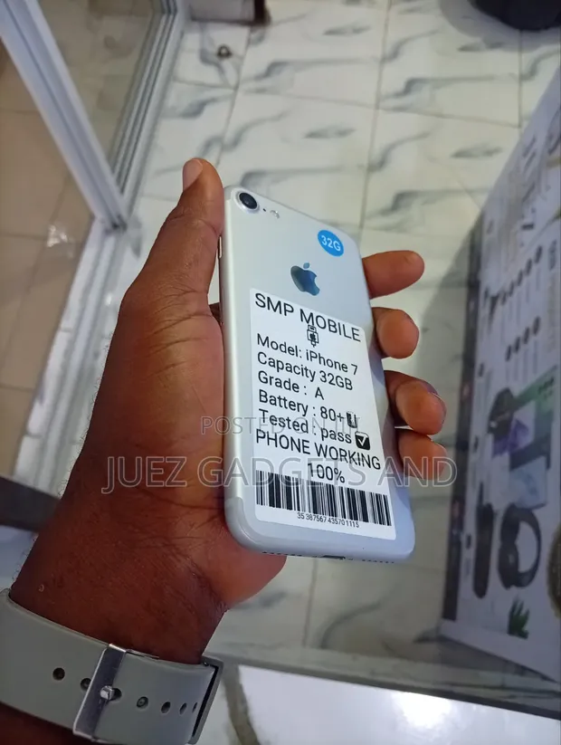 Apple iPhone 7 32GB Gray - 1