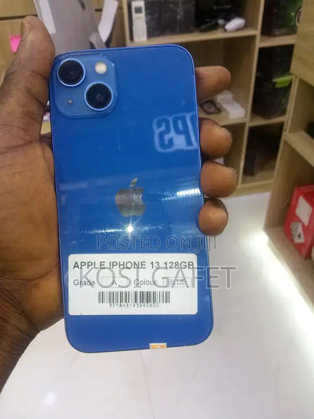 Apple iPhone 13 128GB Blue - 1