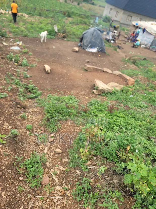 Filin Zama don Siyarwa a Orozo, Abuja - 1