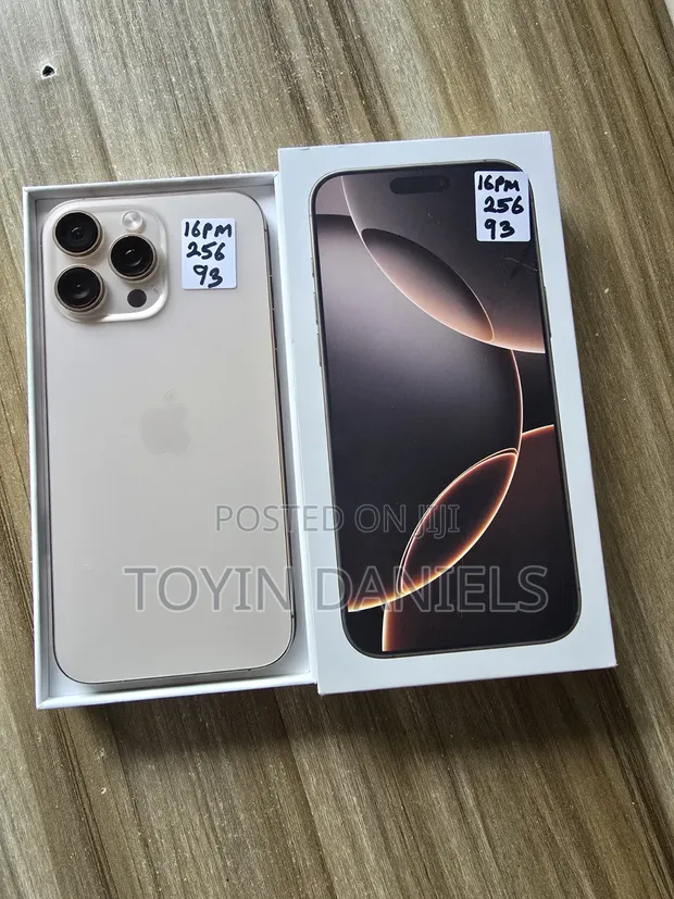 Apple iPhone 16 Pro Max 256GB Gold - 1