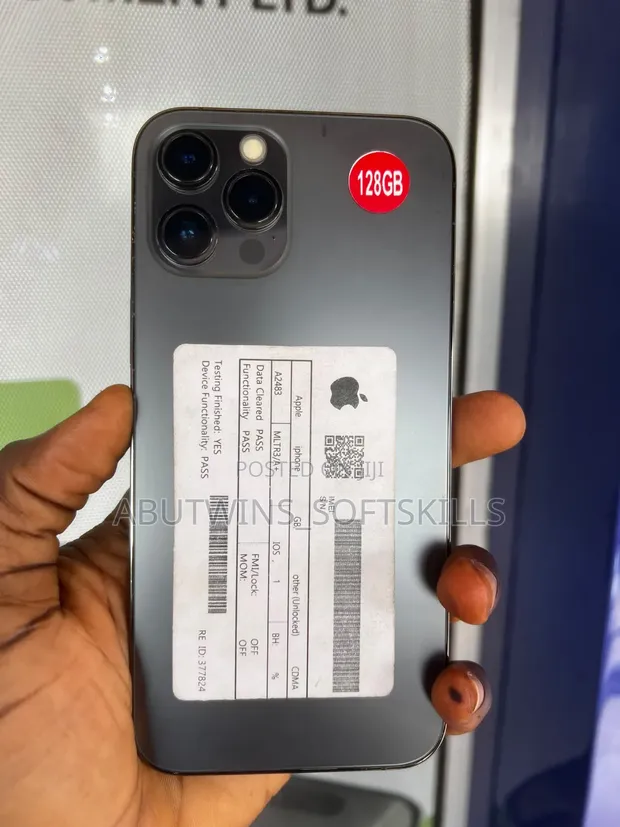 Apple iPhone 12 Pro Max 128GB Black - 1