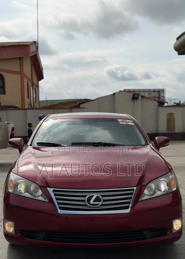 Lexus ES 350 2011 Red - 1