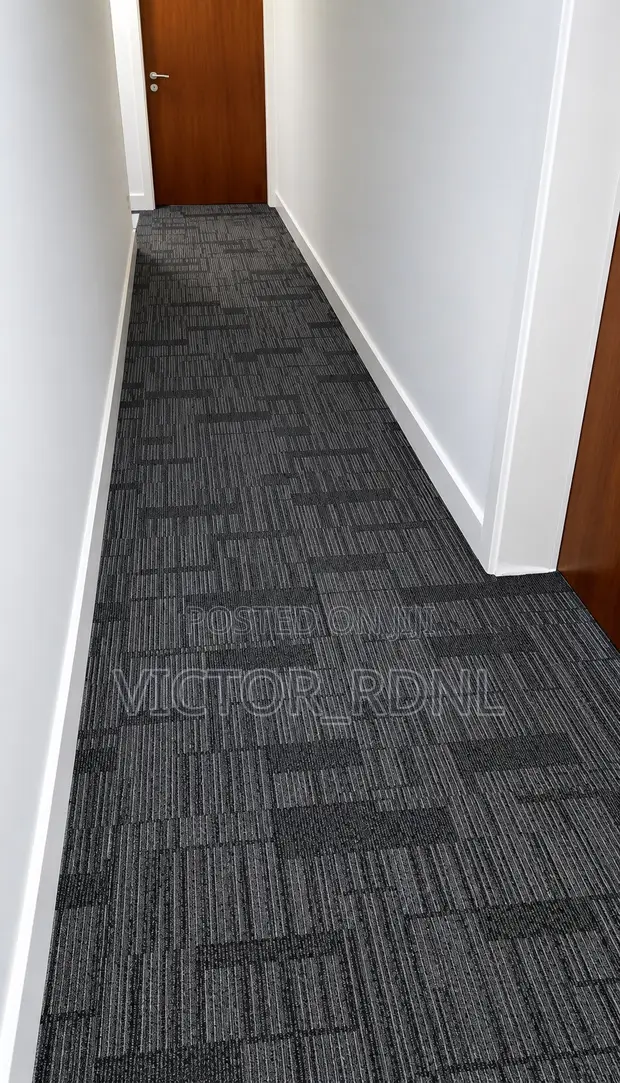 Studio Rug Carpet Tiles - 1