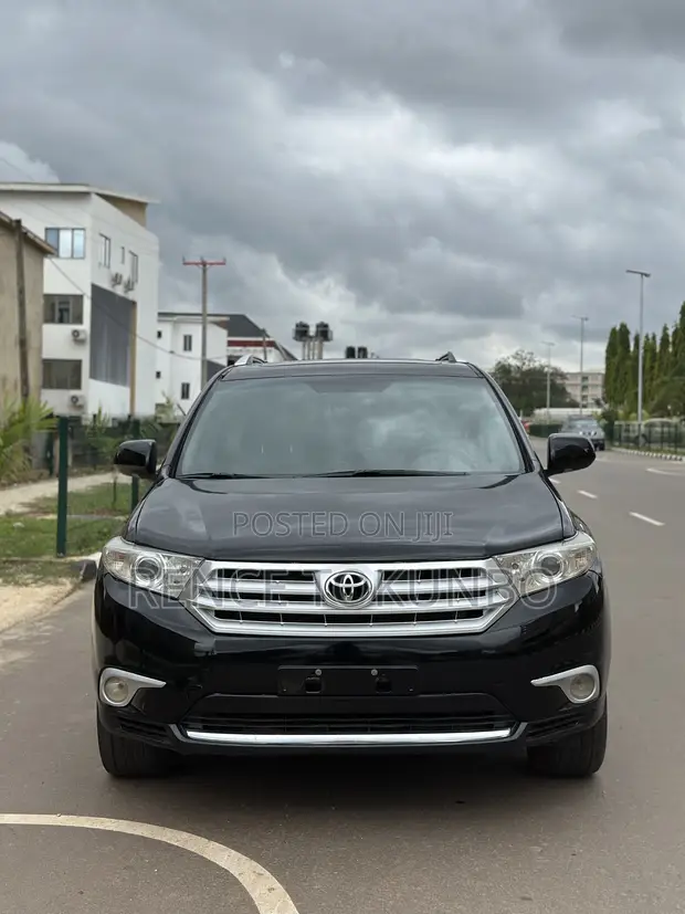 Toyota Highlander 3.5L 4WD 2013 Black - 1