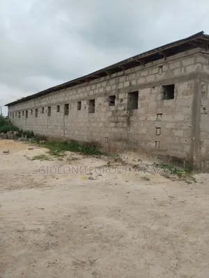 18 Uncompleted Studio Apartments for Sale a Abraka, Ethiope East