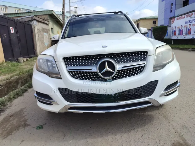 2015 Mercedes-Benz GLK 350 4MATIC SUV - 1