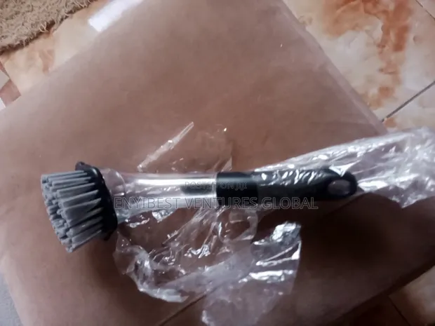 Multi-Purpose Cleaning Brush - 1