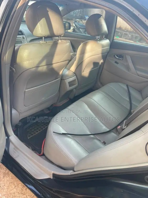2008 Toyota Camry LE Sedan - 1
