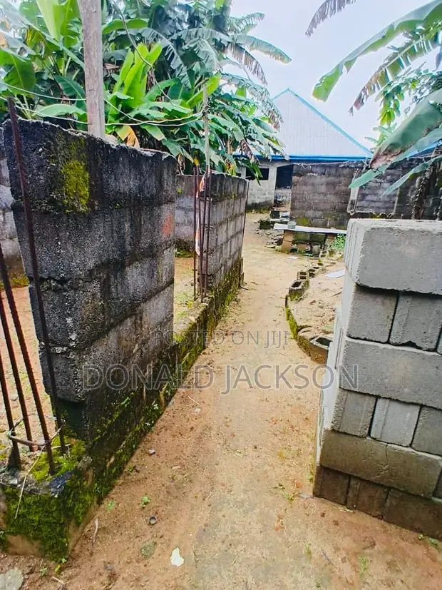 3-Bedroom Bungalow Shell da Shago & Foundation na Ƙara Tsayi a Obiri-Ikwerre, Port Harcourt - 1