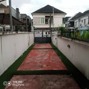 5 Bedroom Duplex don haya a Ikota Lekki, Lagos