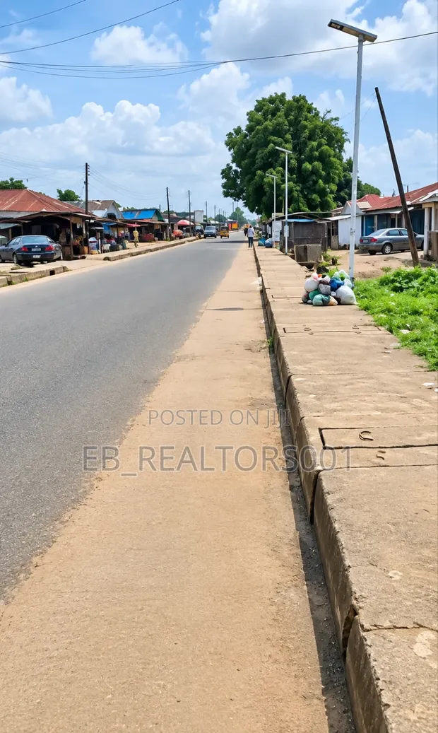 100x100ft Major Road Land for Sale, Benin City - 1
