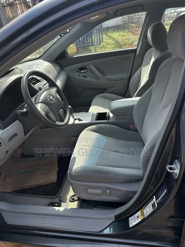 2010 Toyota Camry LE 2.5L Sedan - Foreign Used - 1