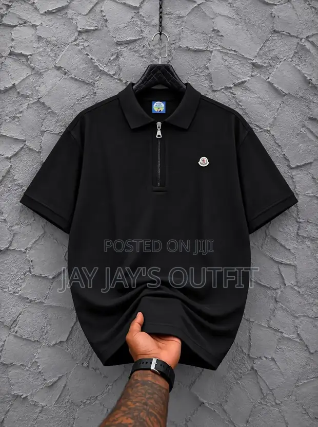 Moncler Men's T-Shirt - 1