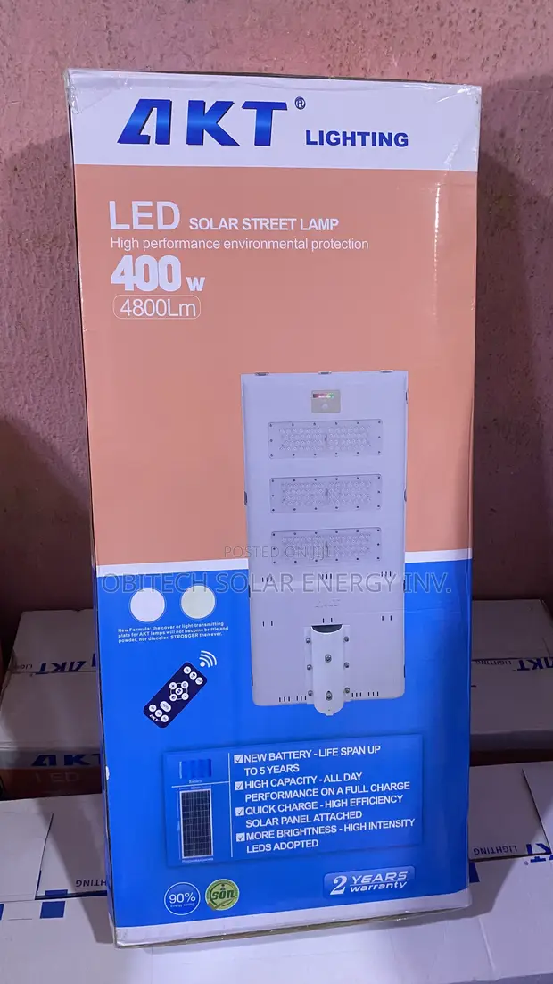 400W AKT Solar Street Lamp - 1