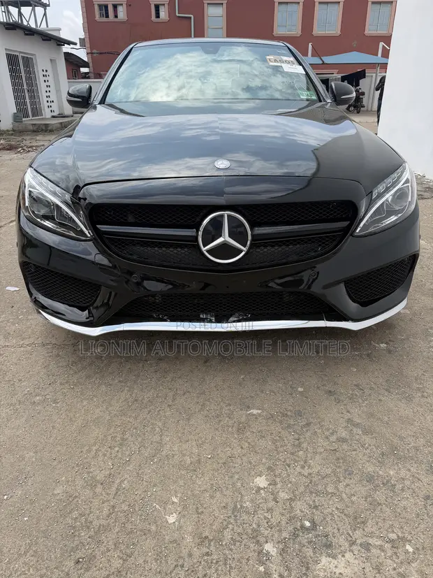 2015 Mercedes-Benz C300 4Matic Luxury Sedan - 1
