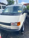 Volkswagen Transporter 2002 White - 1