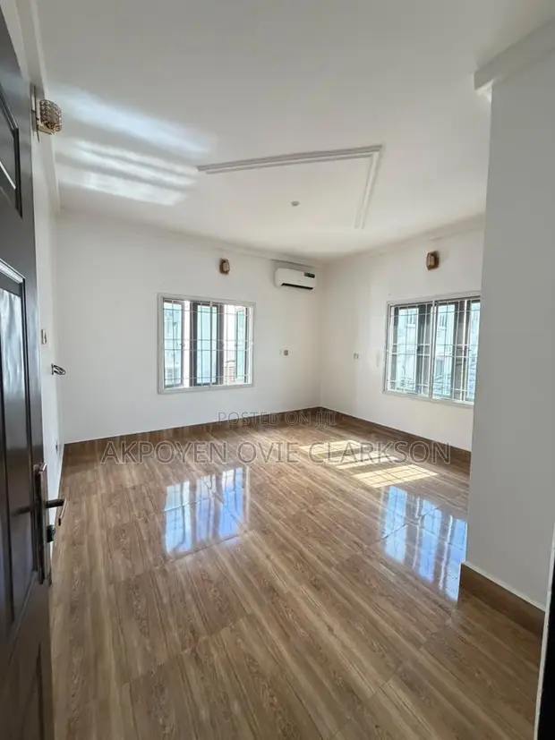 3 Bedroom Apartment for Rent in Wuye, Abuja - 1