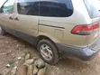 Toyota Sienna 2002 Gold - 3