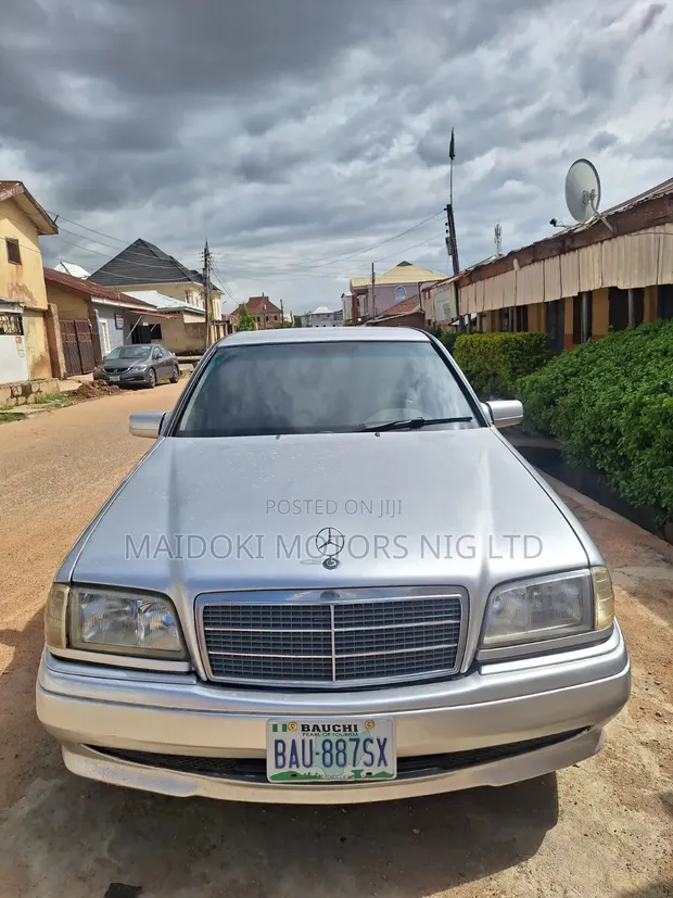 Mercedes-Benz C180 2000 Silver - 1