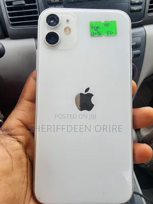 Apple iPhone 11 64GB Fari