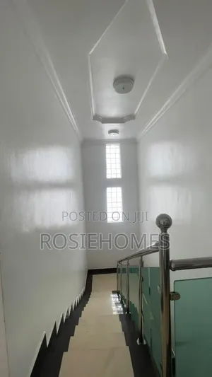 5-Bedroom Duplex with BQ in Western Estate, Lekki Phase 1 for Rent