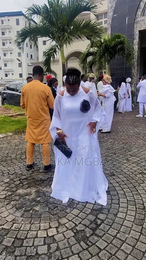 RTWbyJide Elegant White Off-Shoulder Maxi Dress