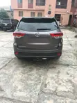 2017 Toyota Highlander LE 4x2 V6 SUV - 4