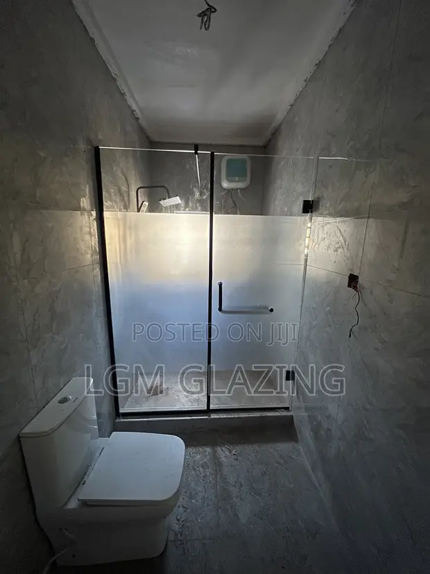 Custom Shower Glass Cubicle Installation - Modern Finish - 1