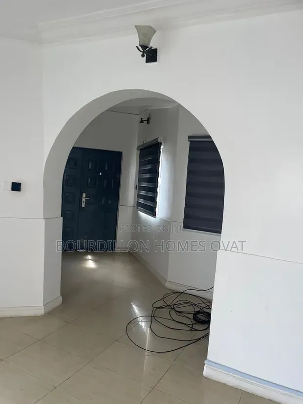 3-Bedroom Apartment da BQ a Parkview Estate, Ikoyi - 1